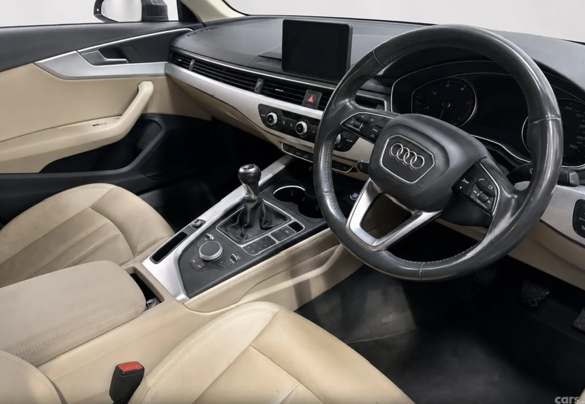 Audi A4 Saloon, Diesel, 2016, Grey