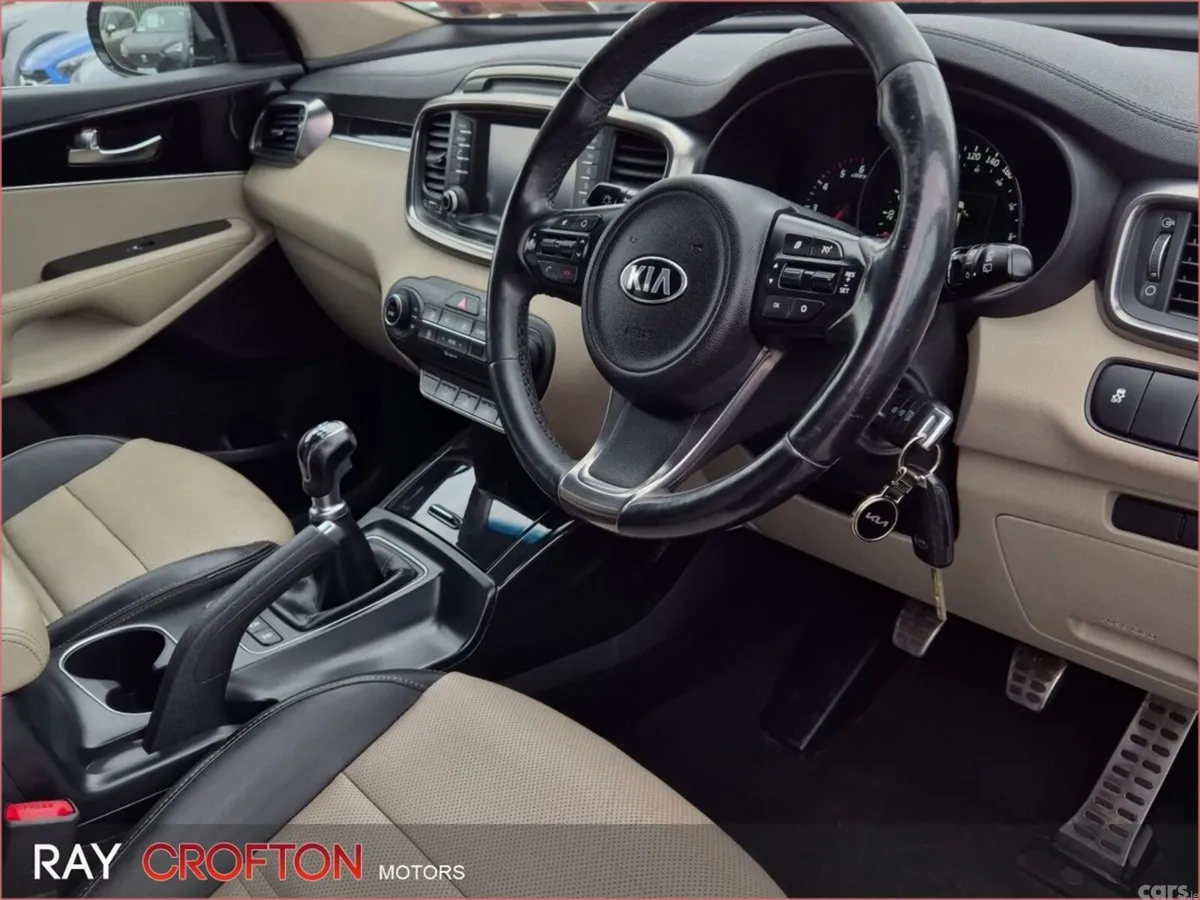 Kia Sorento SUV, Diesel, 2017, Grey