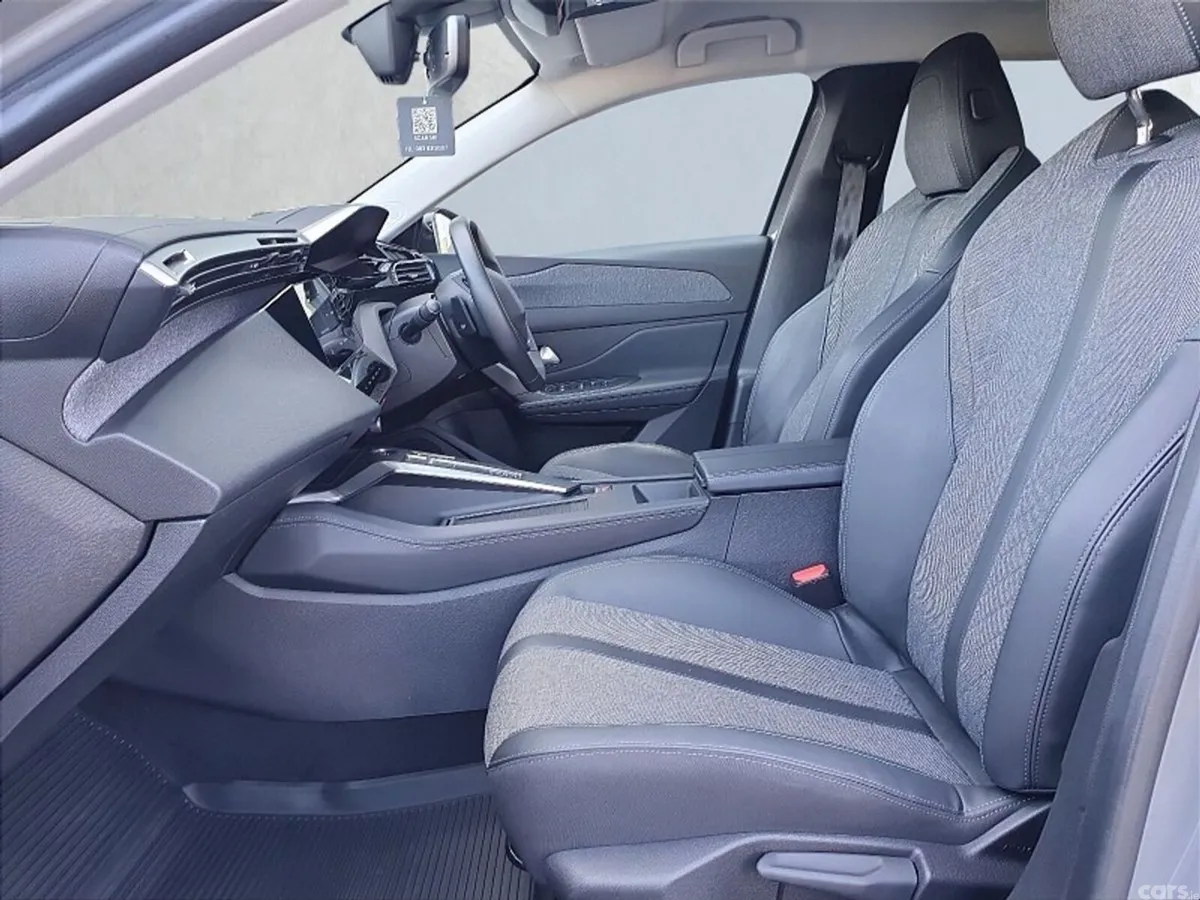 Peugeot 408 Hatchback, Petrol, 2024, Grey