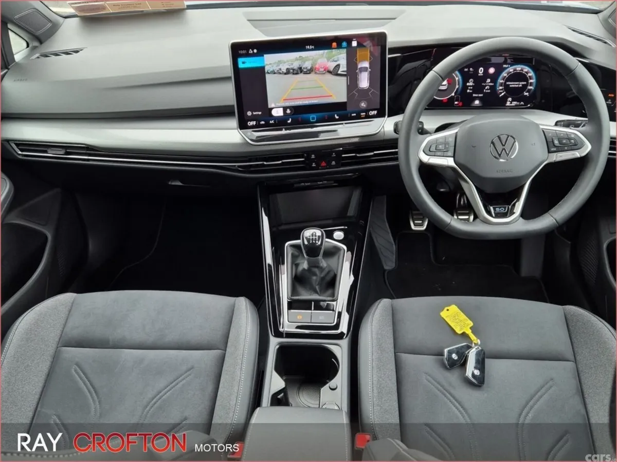 Volkswagen Golf Estate, Petrol, 2024, Blue