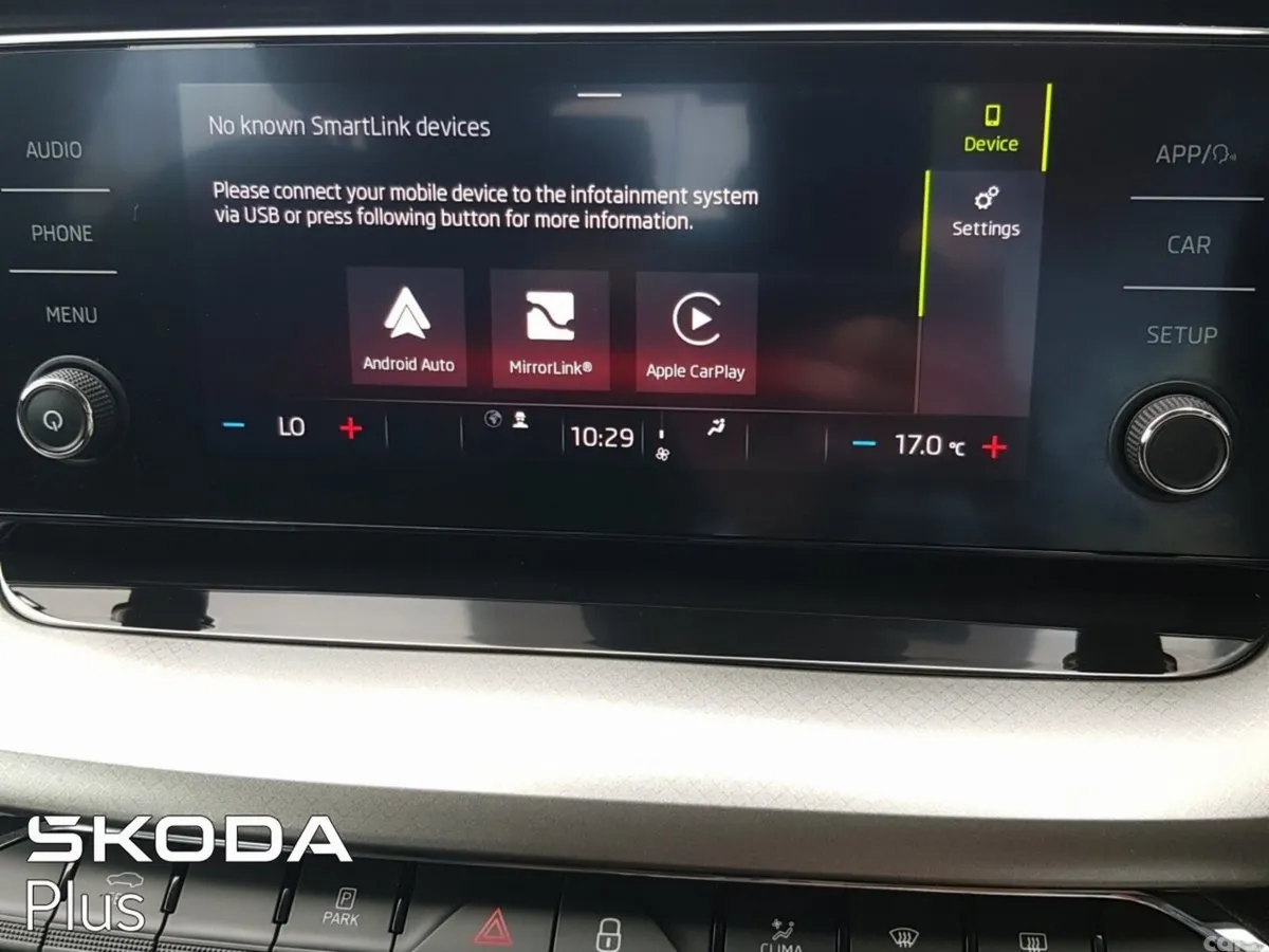 Skoda Octavia Saloon, Diesel, 2024, Grey