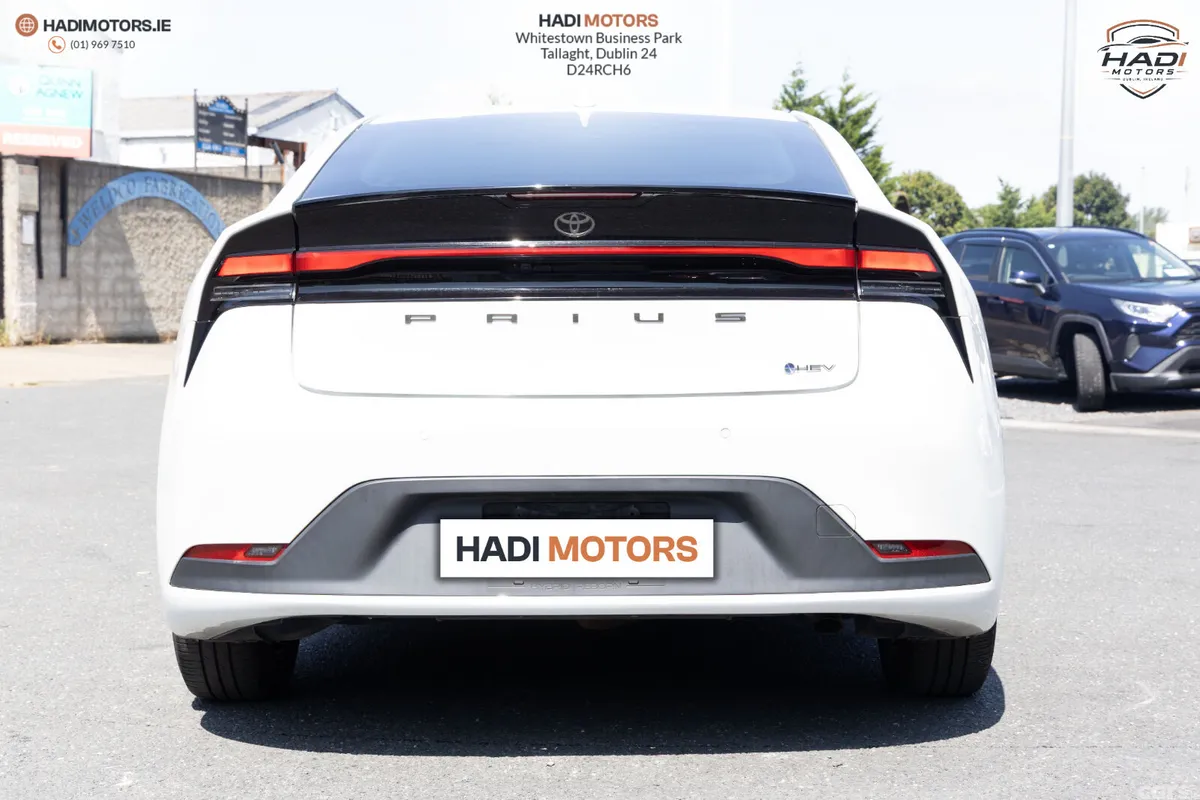 Toyota Prius Saloon, Petrol Hybrid, 2023, White