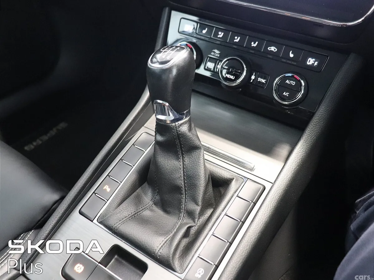 Skoda Superb Estate, Diesel, 2023, Grey