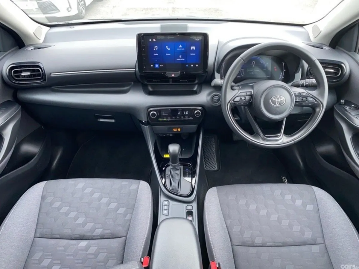 Toyota Yaris Hatchback, Petrol Hybrid, 2026, Grey