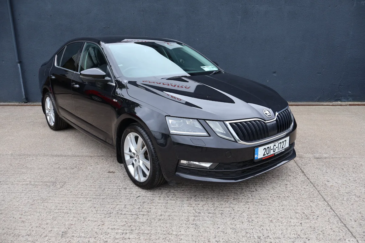 Skoda Octavia Saloon, Diesel, 2020, Black
