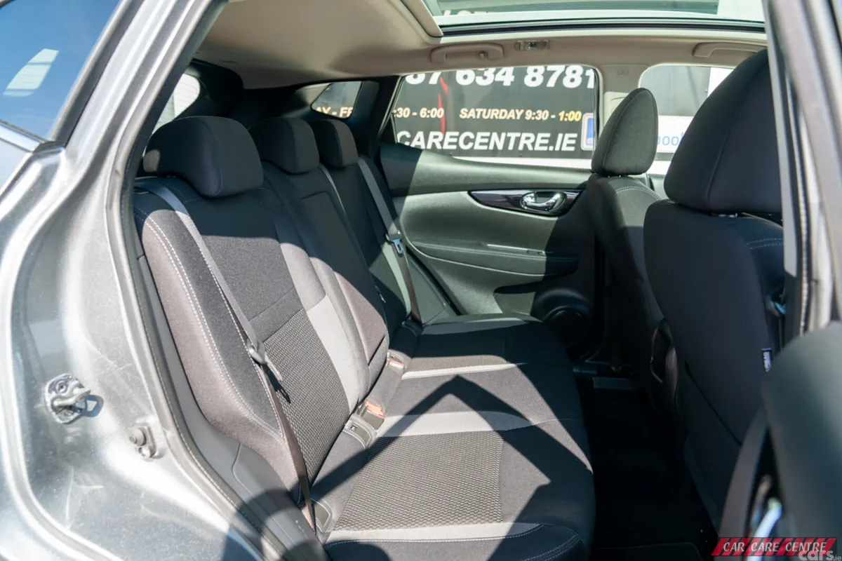 Nissan Qashqai MPV, Diesel, 2020, Grey