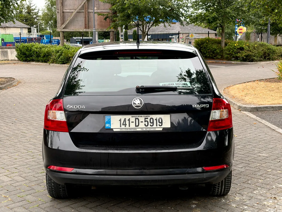 Skoda Rapid Hatchback, Diesel, 2014, Black
