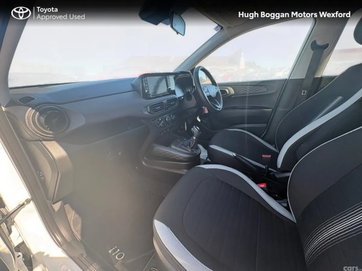 Hyundai i10 Hatchback, Petrol, 2024, White