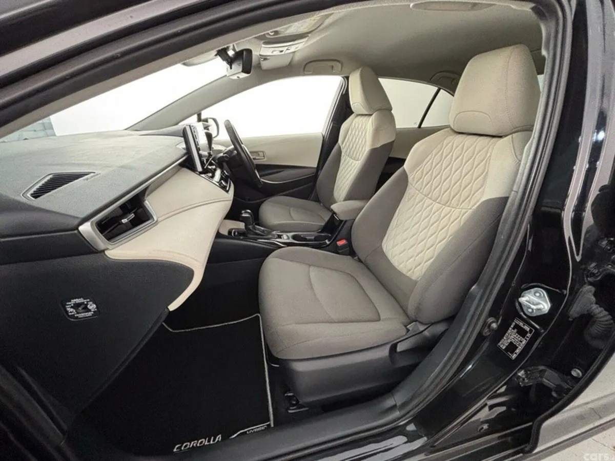 Toyota Corolla Saloon, Petrol Hybrid, 2021, Black