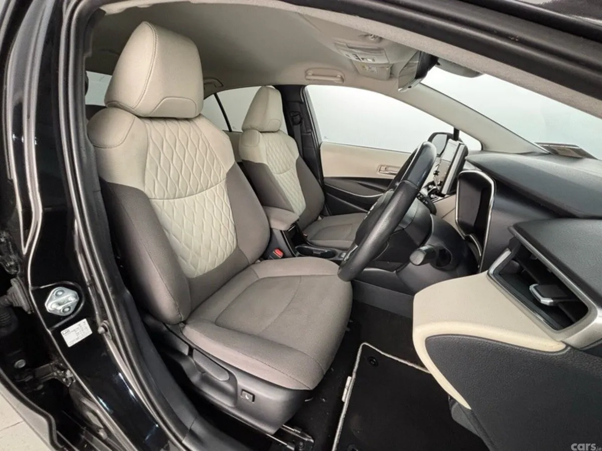 Toyota Corolla Saloon, Petrol Hybrid, 2021, Black