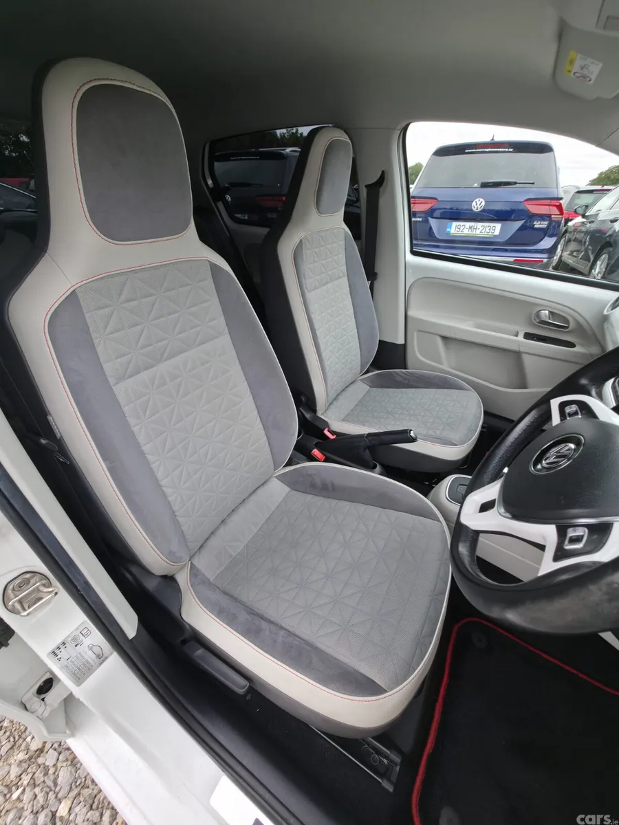 Volkswagen up! Hatchback, Petrol, 2017, White