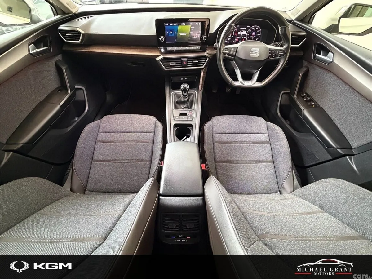SEAT Leon Hatchback, Diesel, 2021, White