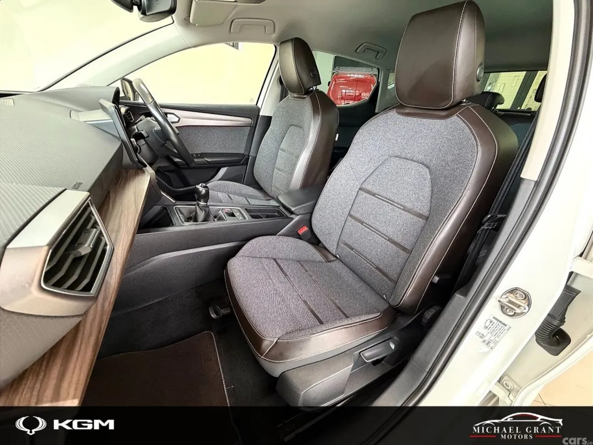 SEAT Leon Hatchback, Diesel, 2021, White