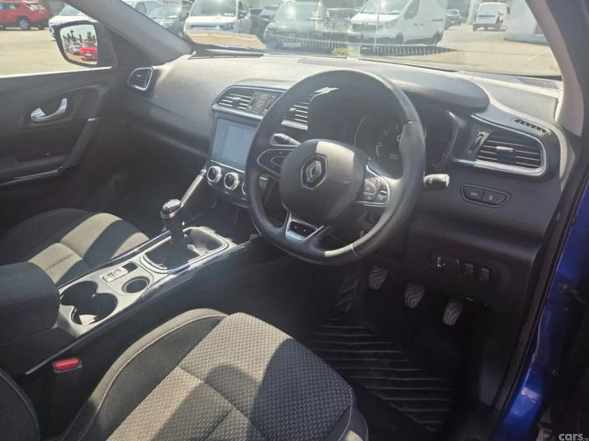 Renault Kadjar SUV, Petrol, 2022, Blue
