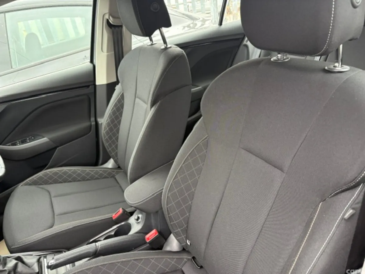 Skoda Kamiq Hatchback, Petrol, 2024, Grey