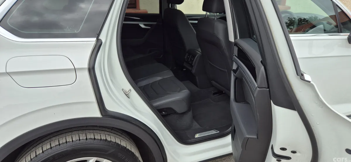 Volkswagen Touareg SUV, Diesel, 2019, White