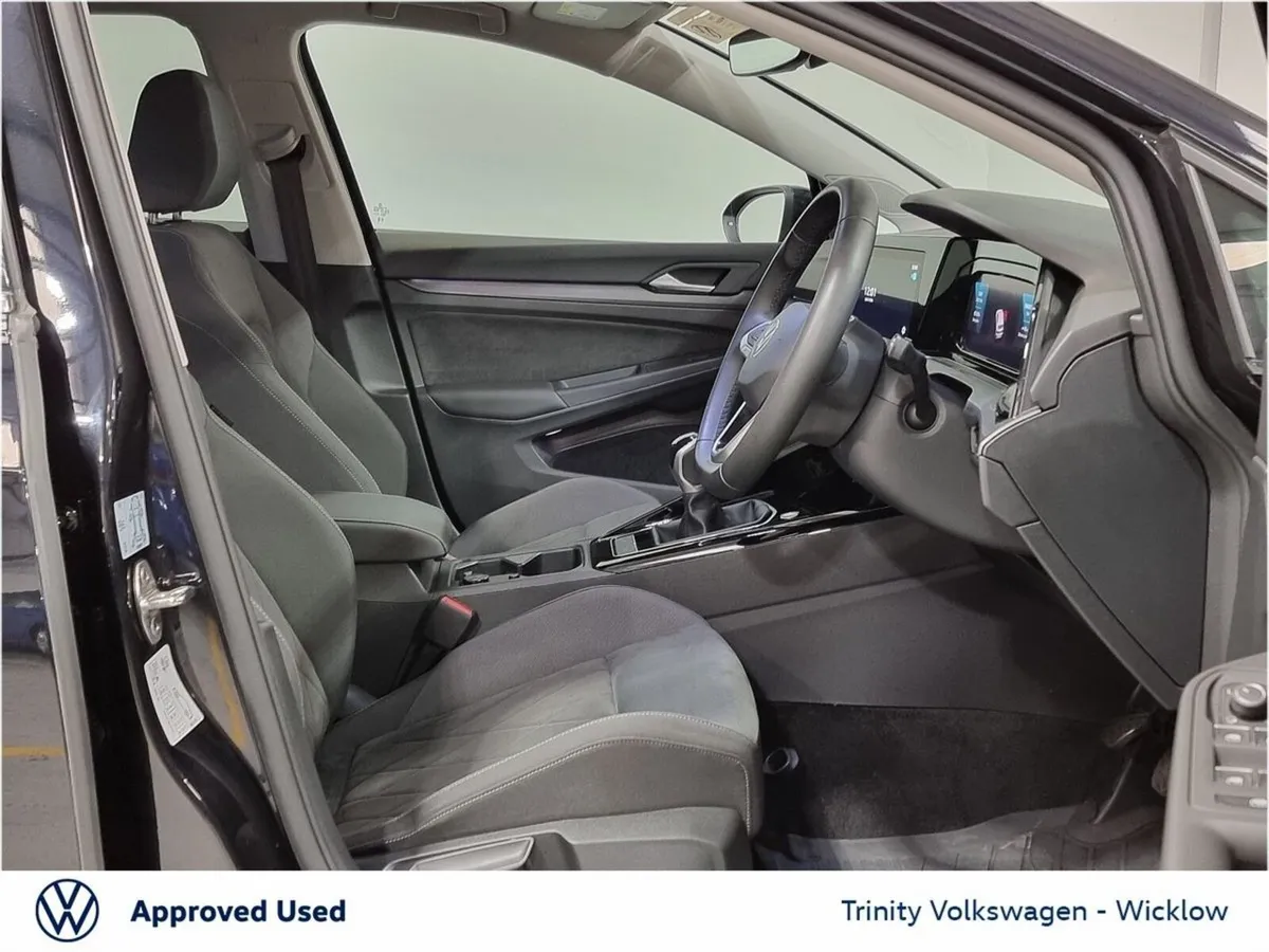 Volkswagen Golf Estate, Diesel, 2023, Black