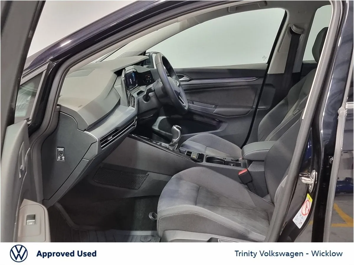 Volkswagen Golf Estate, Diesel, 2023, Black