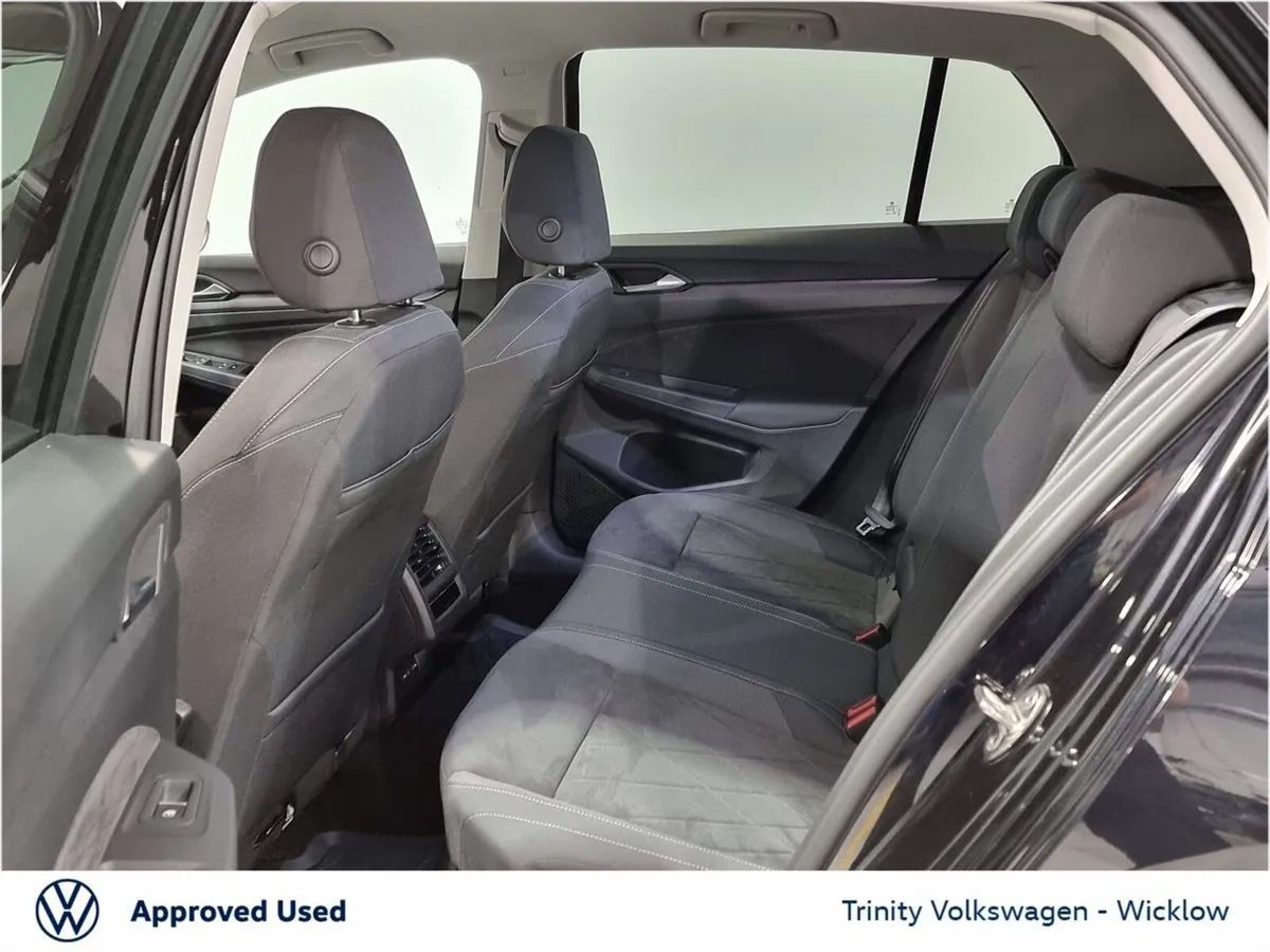 Volkswagen Golf Estate, Diesel, 2023, Black