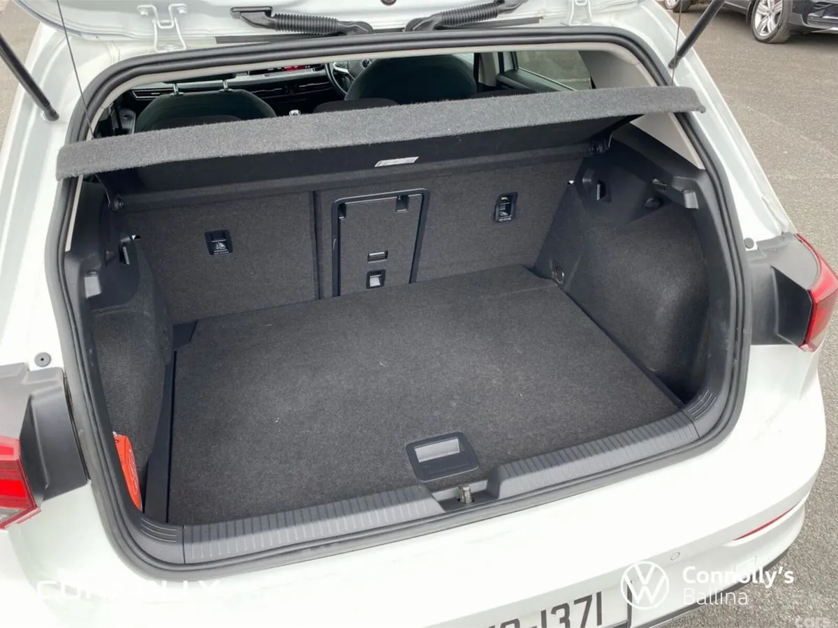 Volkswagen Golf Estate, Petrol, 2020, White