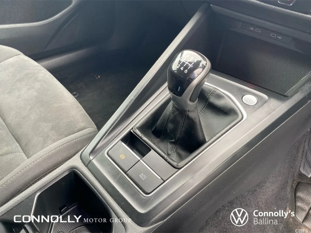 Volkswagen Golf Estate, Petrol, 2020, White