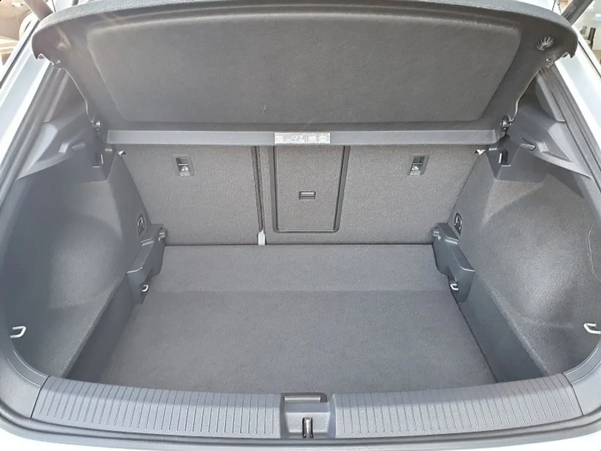 Volkswagen T-Roc SUV, Diesel, 2020, White