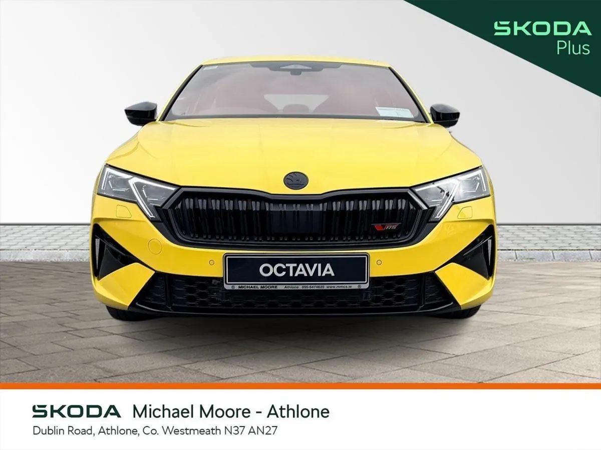Skoda Octavia Saloon, Petrol, 2026, Yellow