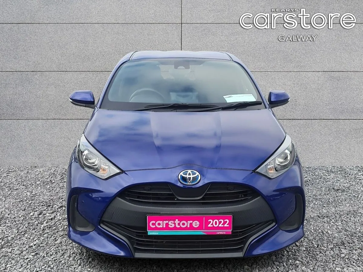 Toyota Yaris Hatchback, Petrol Hybrid, 2022, Blue