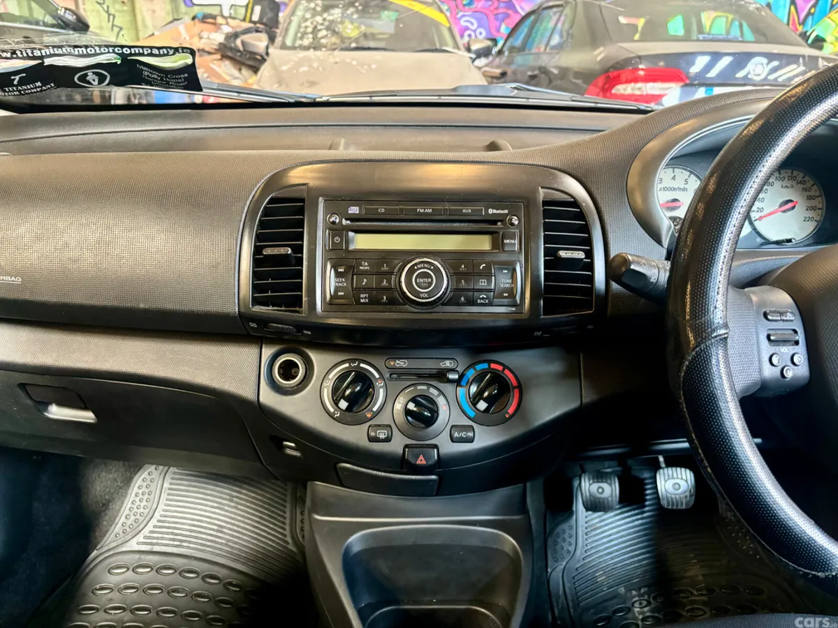 Nissan Micra Hatchback, Petrol, 2009, Silver