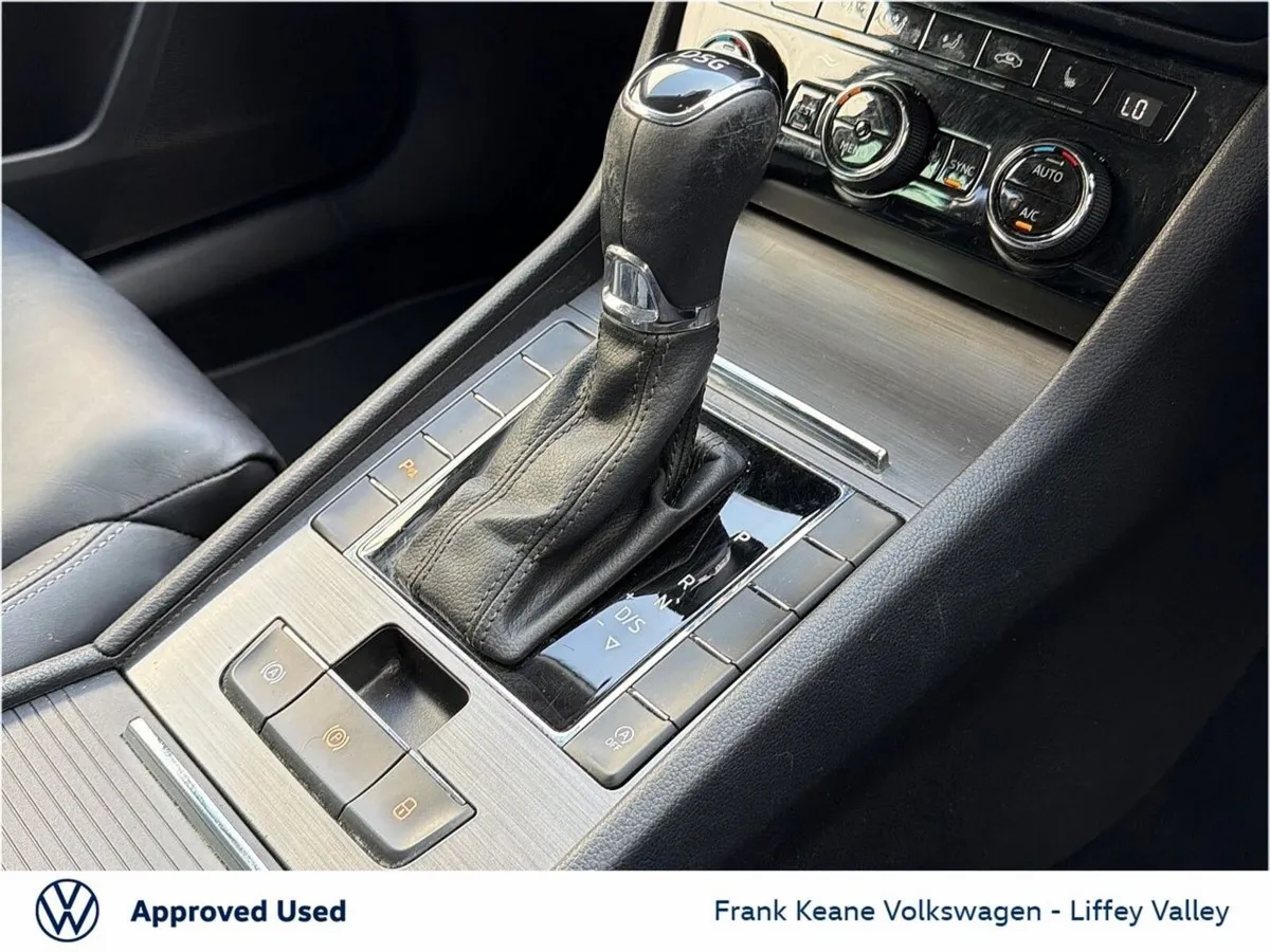 Skoda Superb Hatchback, Diesel, 2020, Blue