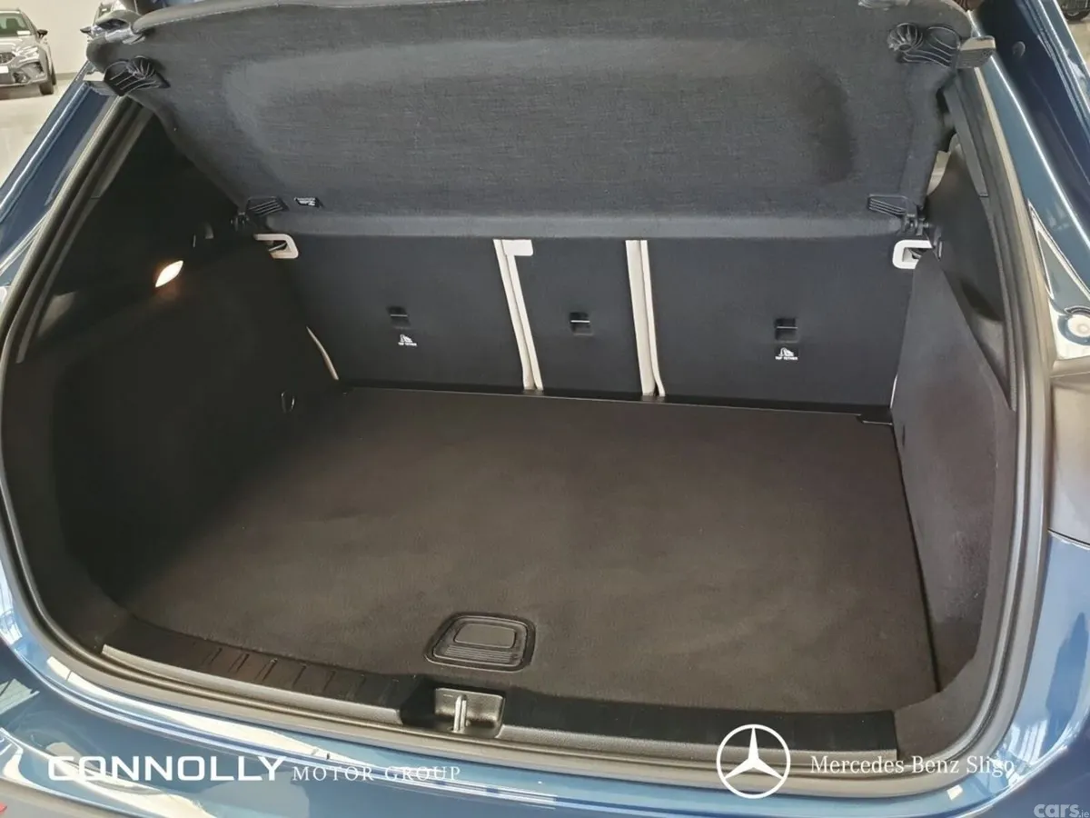 Mercedes-Benz GLA SUV, Diesel, 2022, Blue