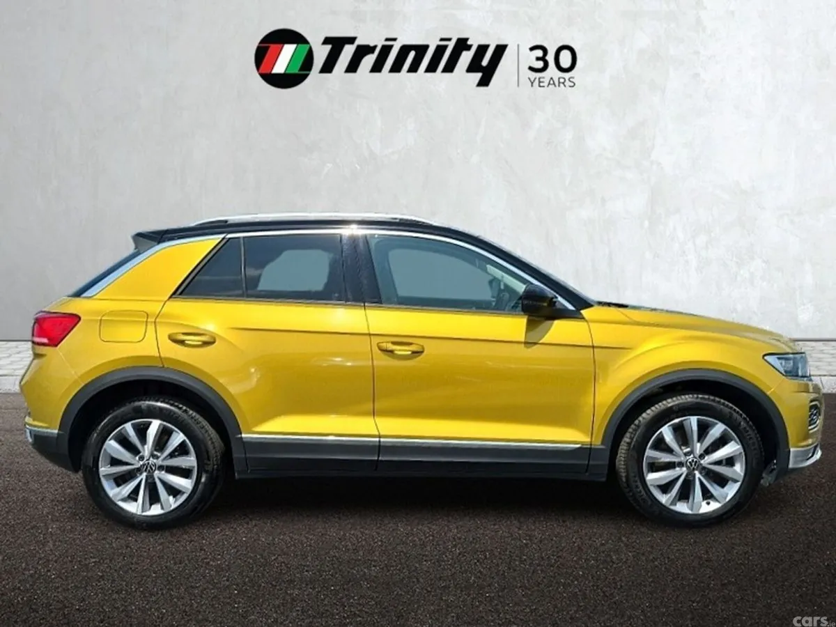Volkswagen T-Roc SUV, Diesel, 2021, Yellow