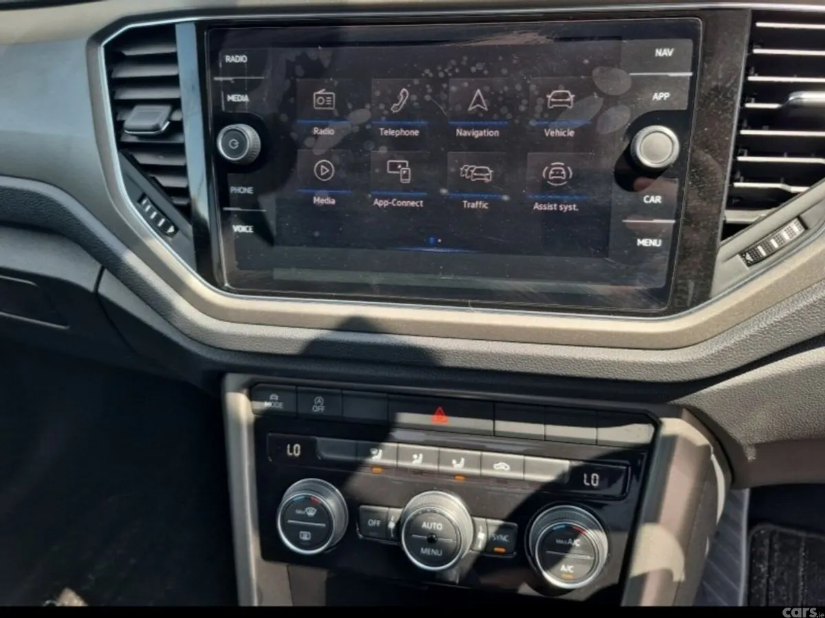 Volkswagen T-Roc SUV, Diesel, 2021, Yellow