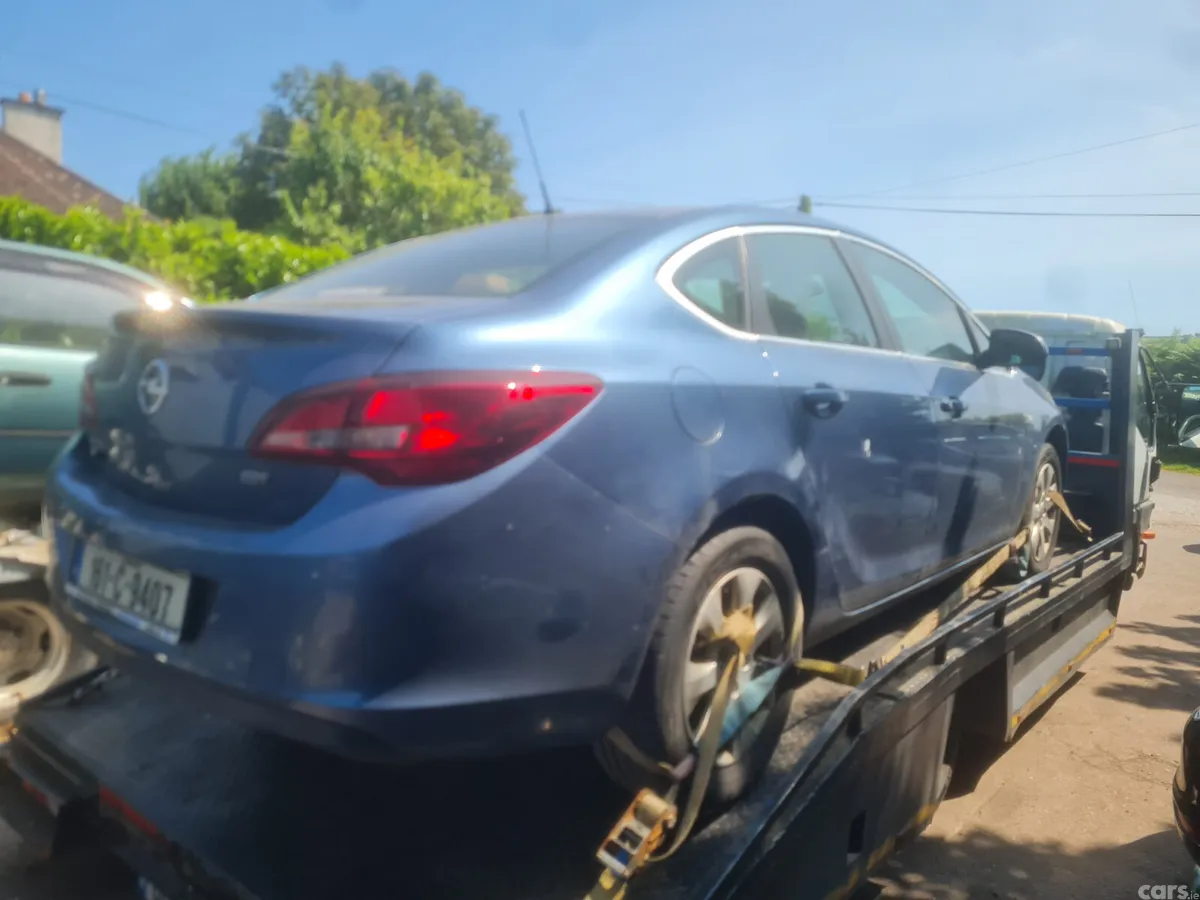 Opel Astra Saloon, Diesel, 2016, Blue
