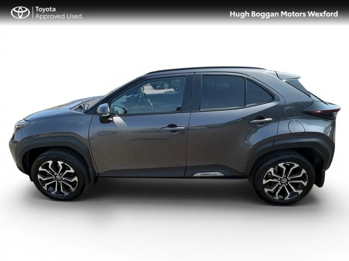 Toyota Yaris Cross Hatchback, Petrol Hybrid, 2025, Grey