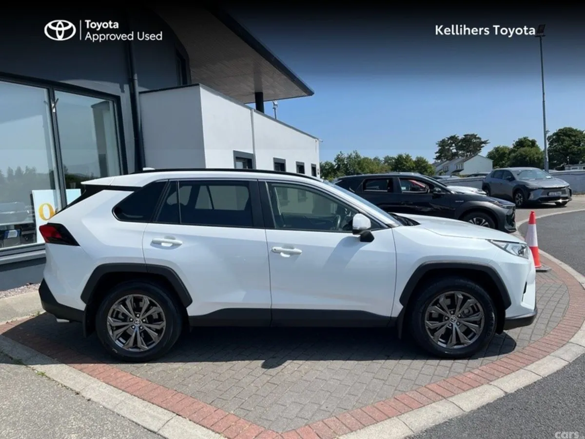Toyota RAV4 SUV, Petrol Hybrid, 2023, White