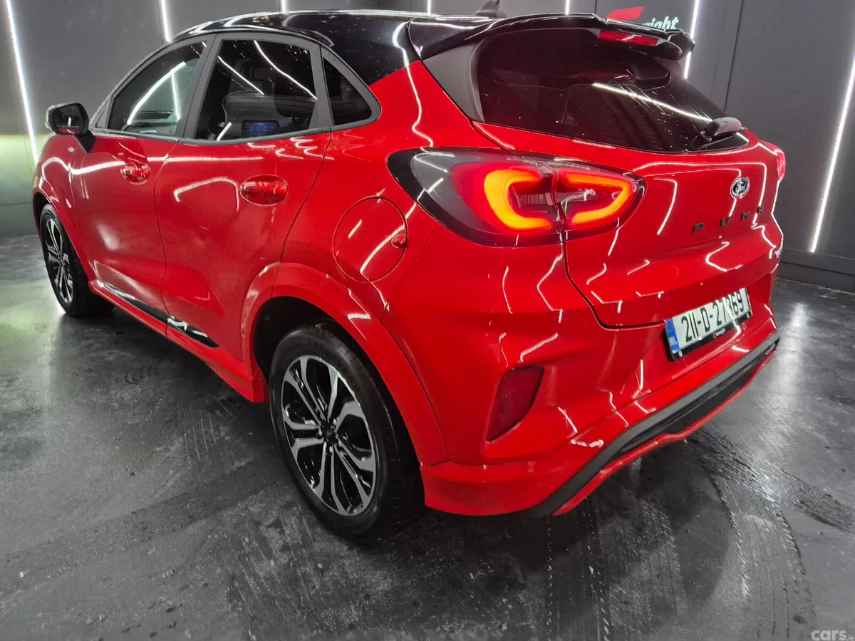 Ford Puma MPV, Petrol Hybrid, 2021, Red