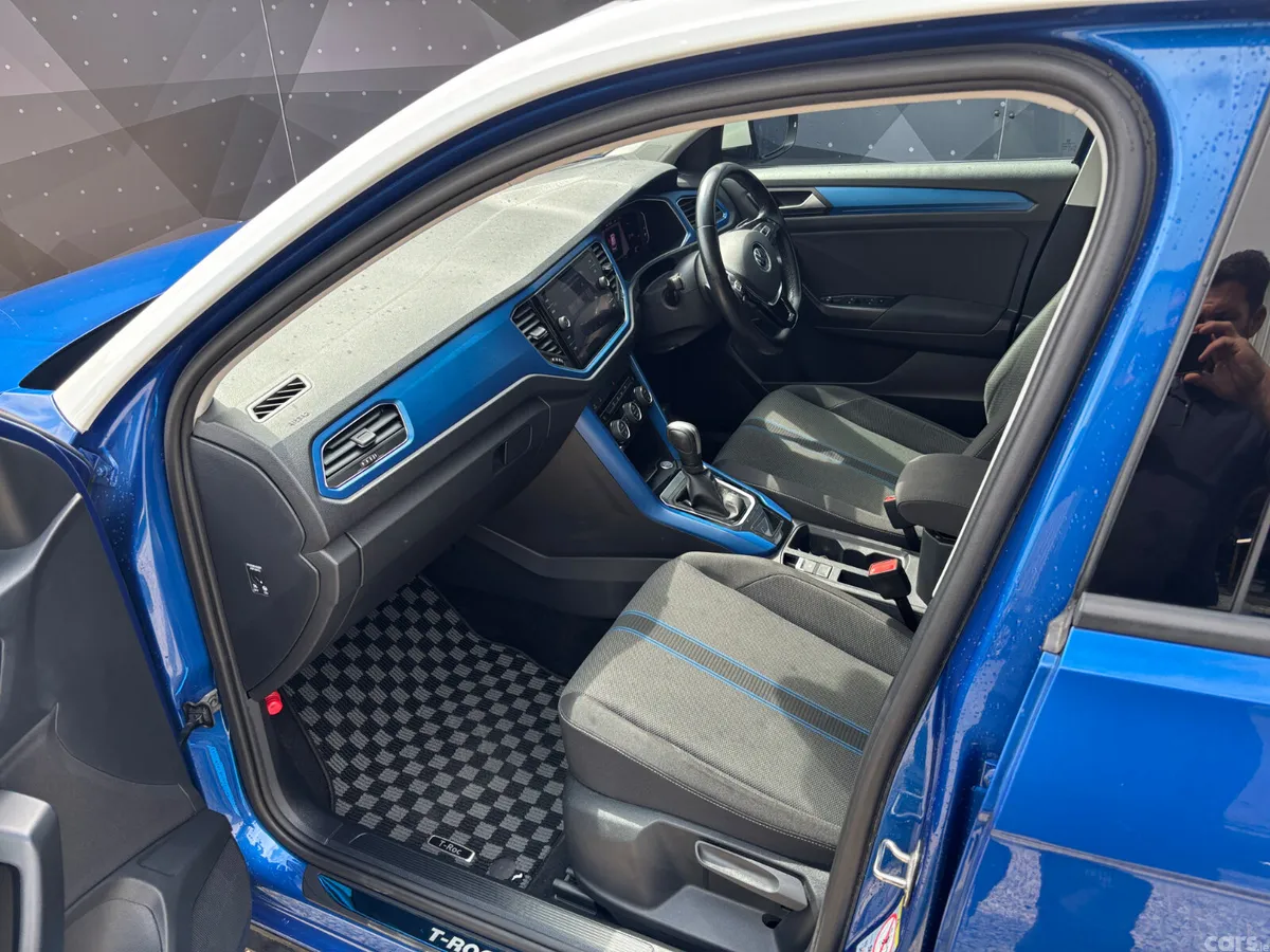 Volkswagen T-Roc Estate, Diesel, 2021, Blue