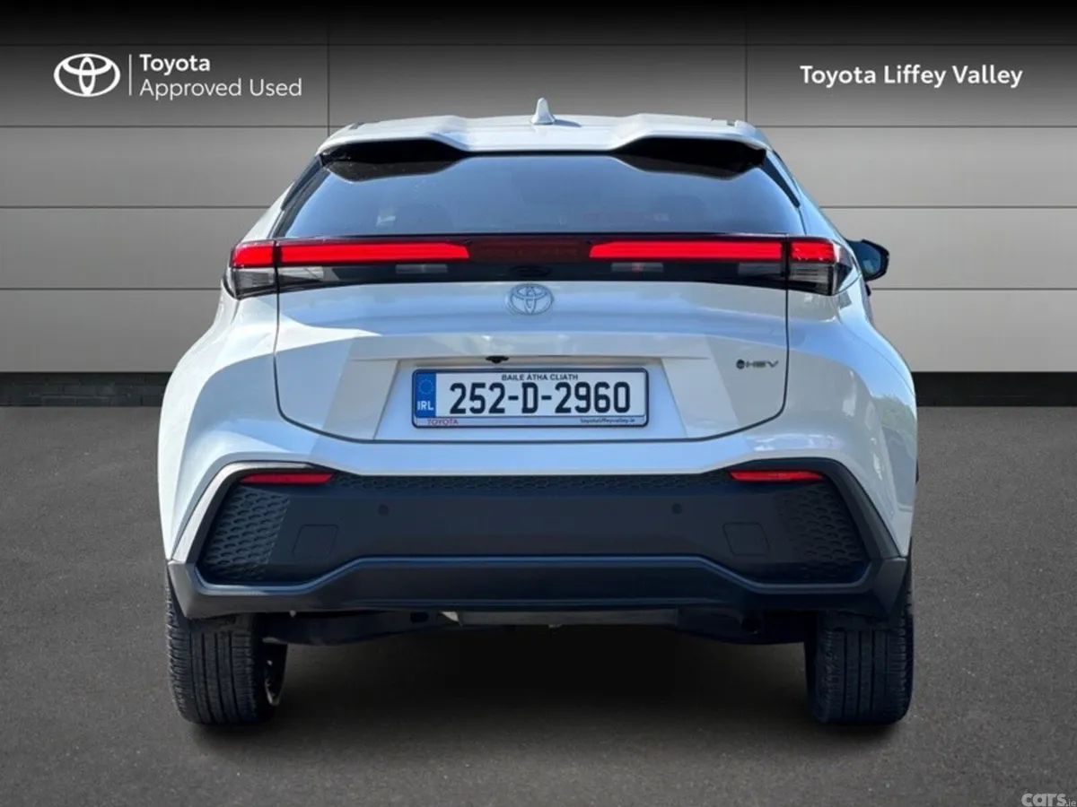 Toyota C-HR SUV, Petrol Hybrid, 2025, White