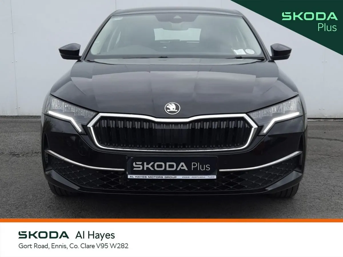 Skoda Octavia Saloon, Diesel, 2024, Black