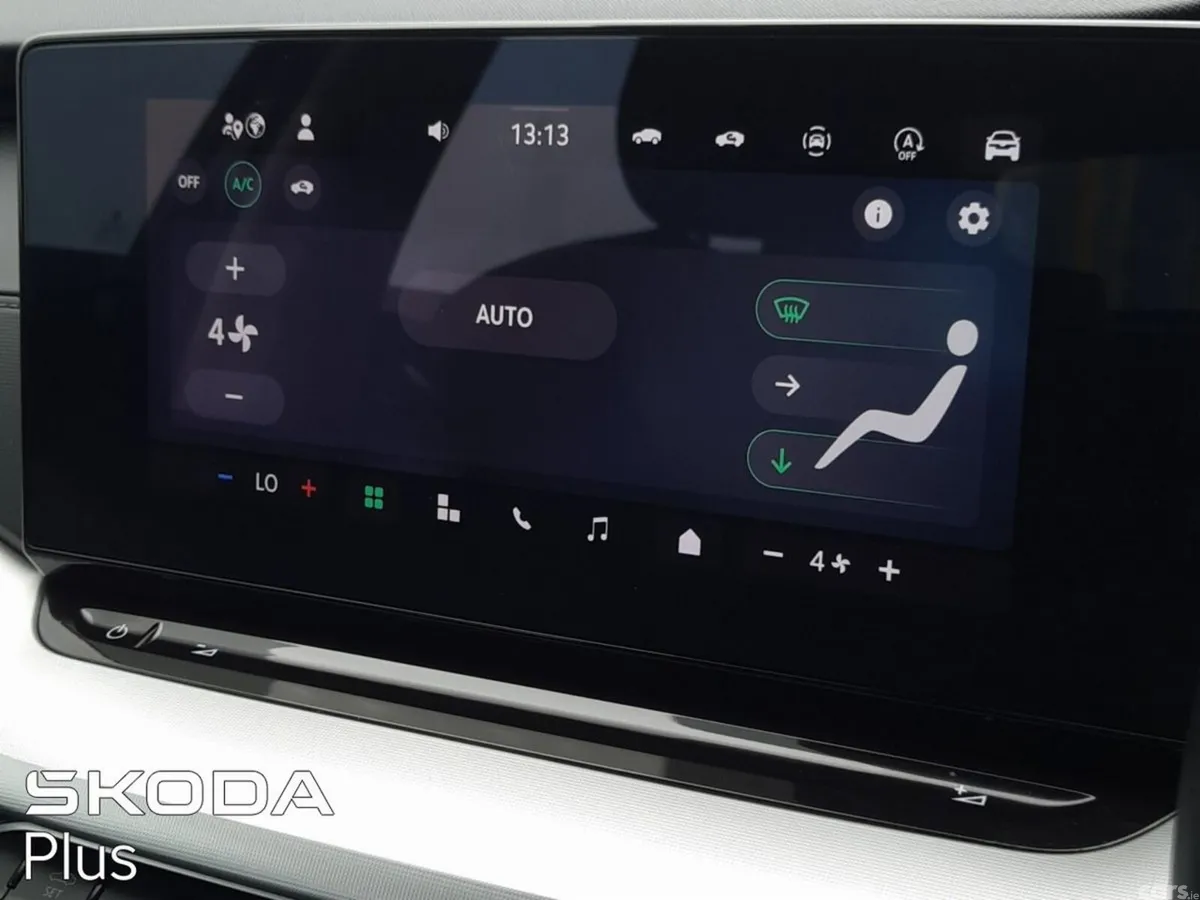 Skoda Octavia Saloon, Diesel, 2024, Black