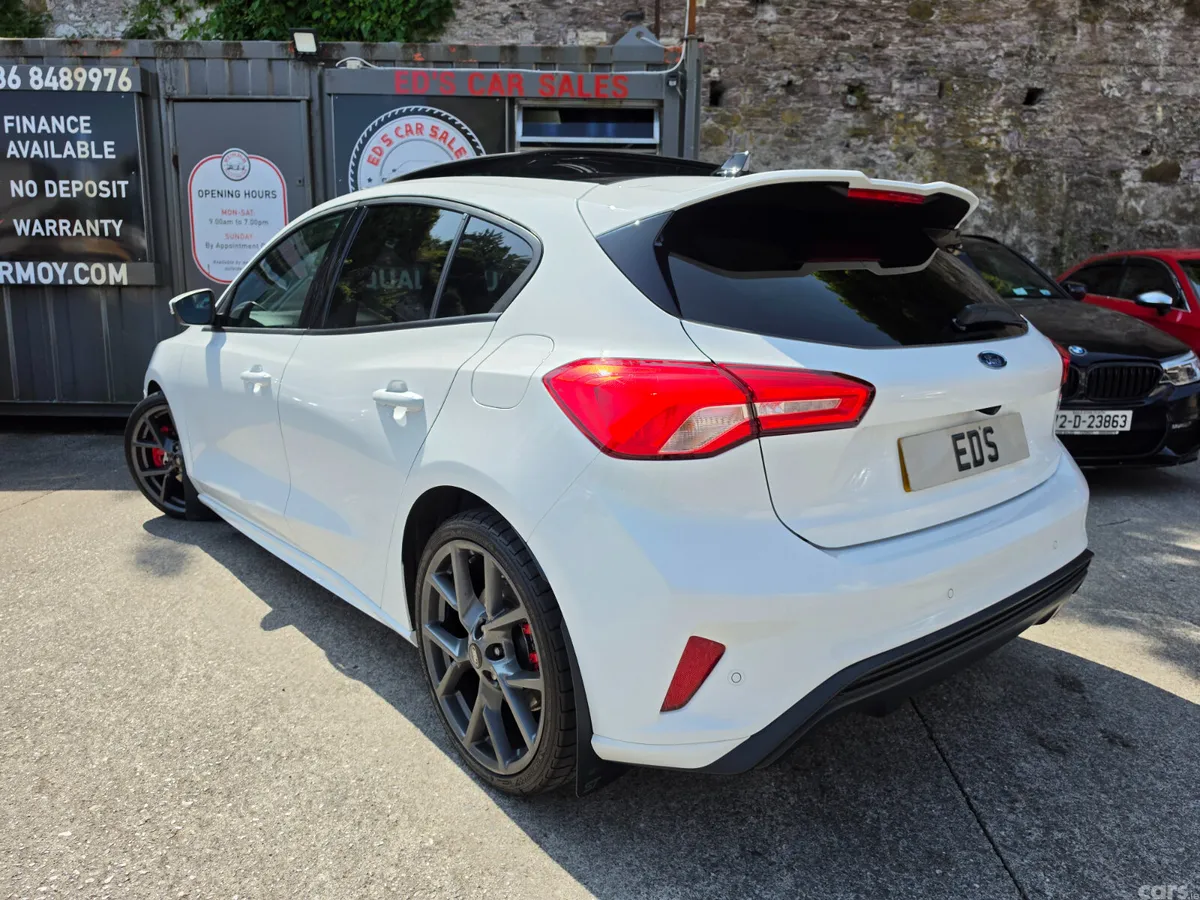 Ford Focus Hatchback, Diesel, 2022, White
