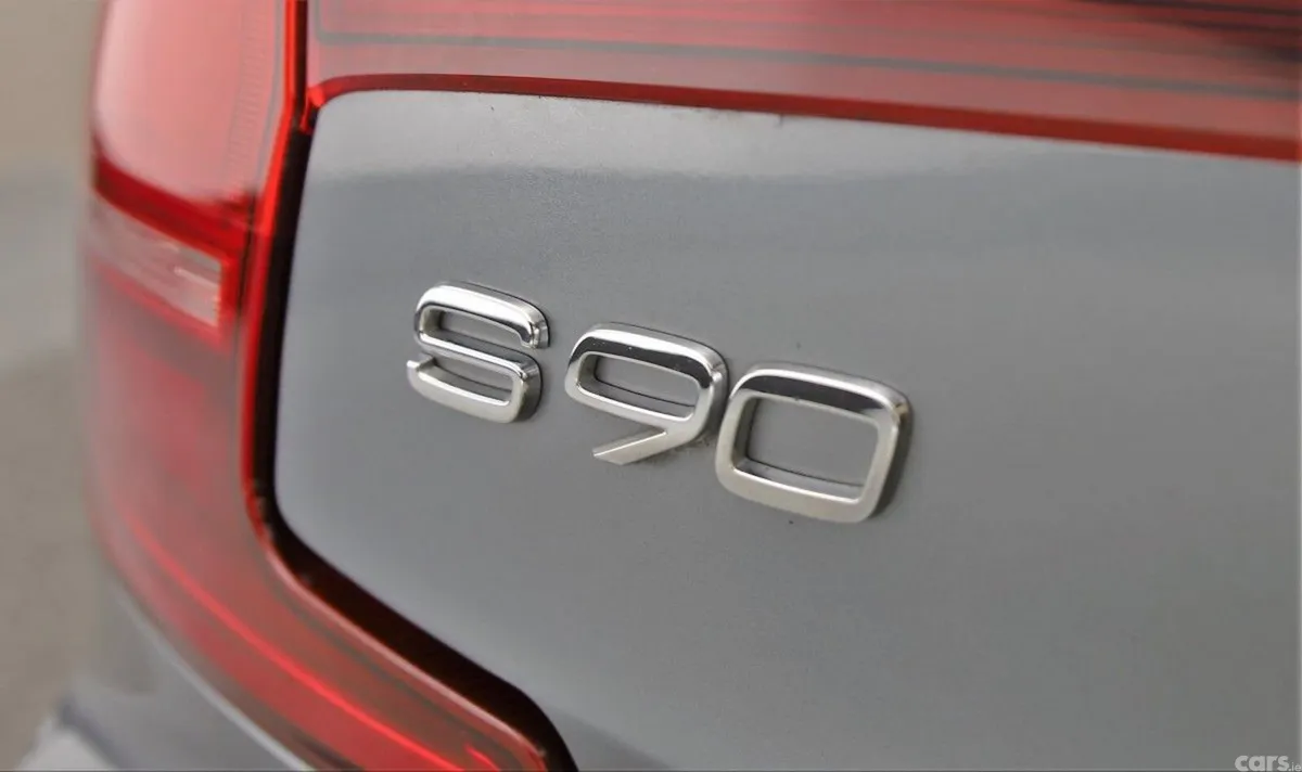 Volvo S90 Saloon, Diesel, 2019, Grey