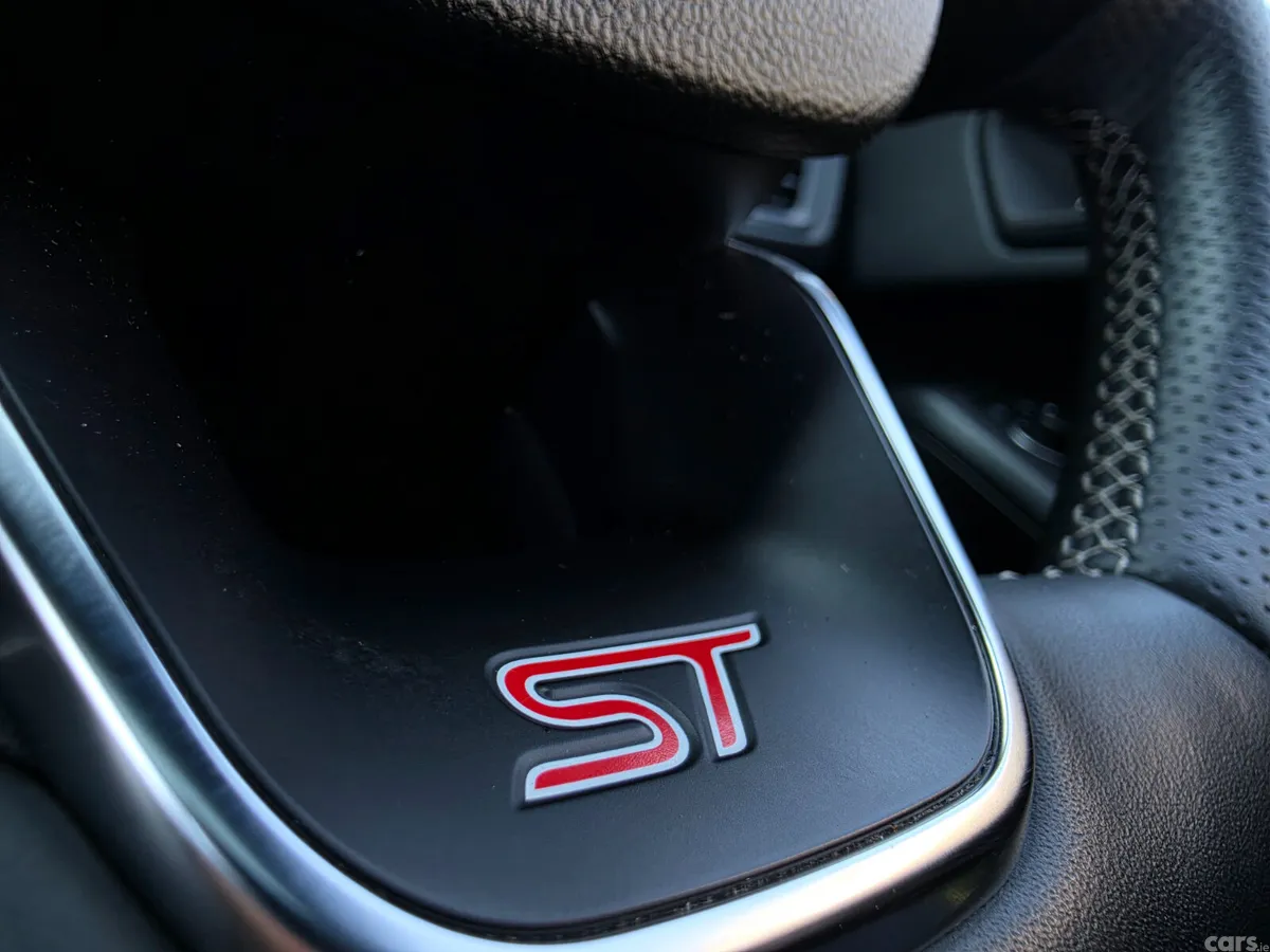 Ford Focus Hatchback, Diesel, 2022, White