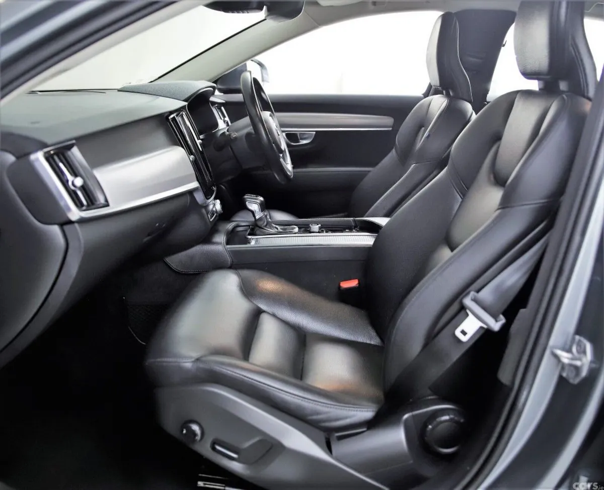 Volvo S90 Saloon, Diesel, 2019, Grey
