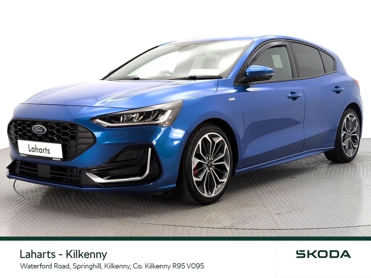 Ford Focus Hatchback, Diesel, 2022, Blue