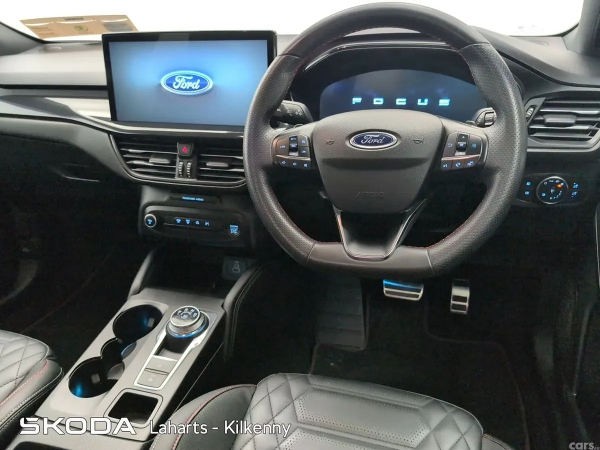 Ford Focus Hatchback, Diesel, 2022, Blue
