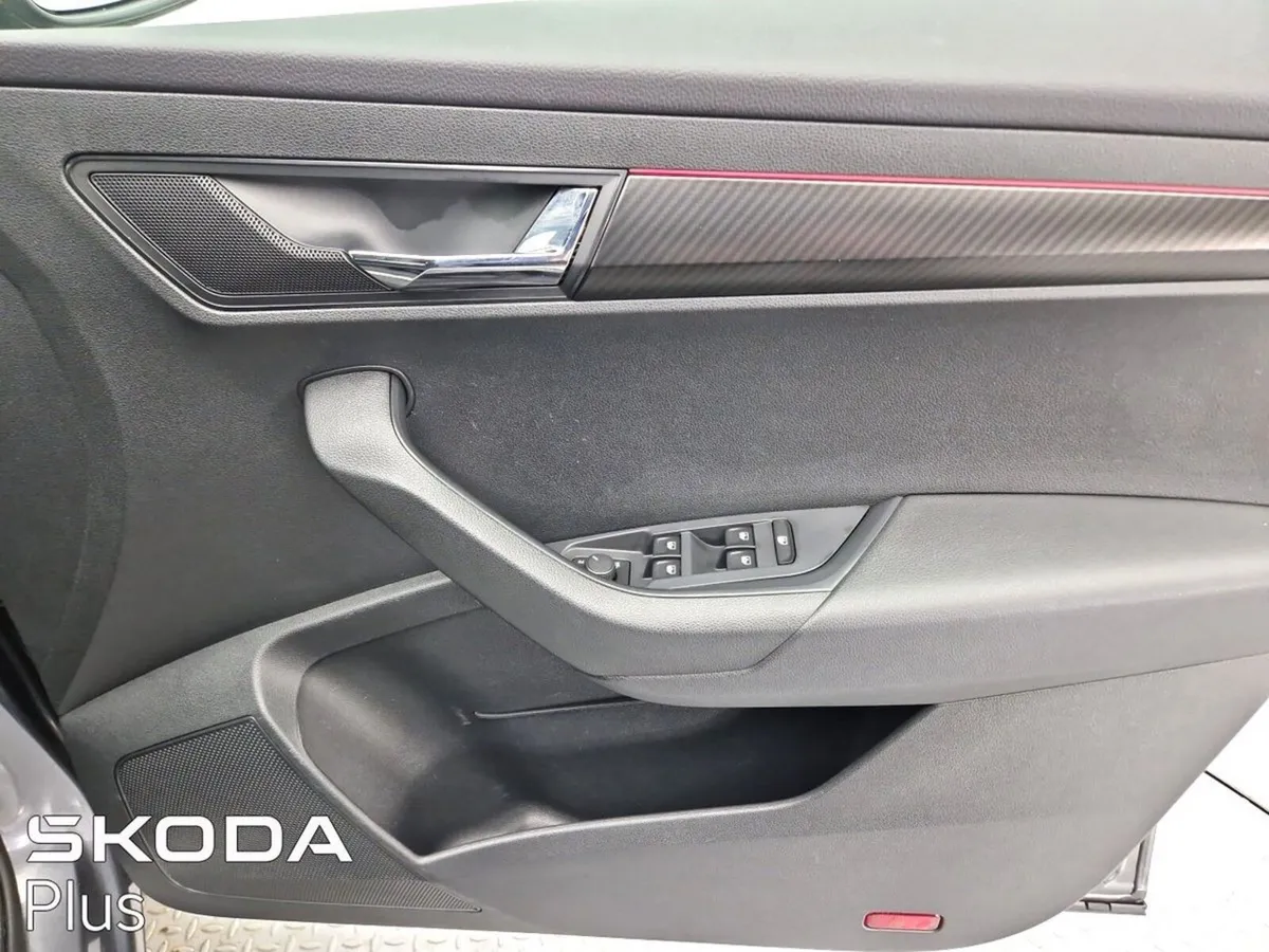 Skoda Karoq SUV, Diesel, 2023, Grey