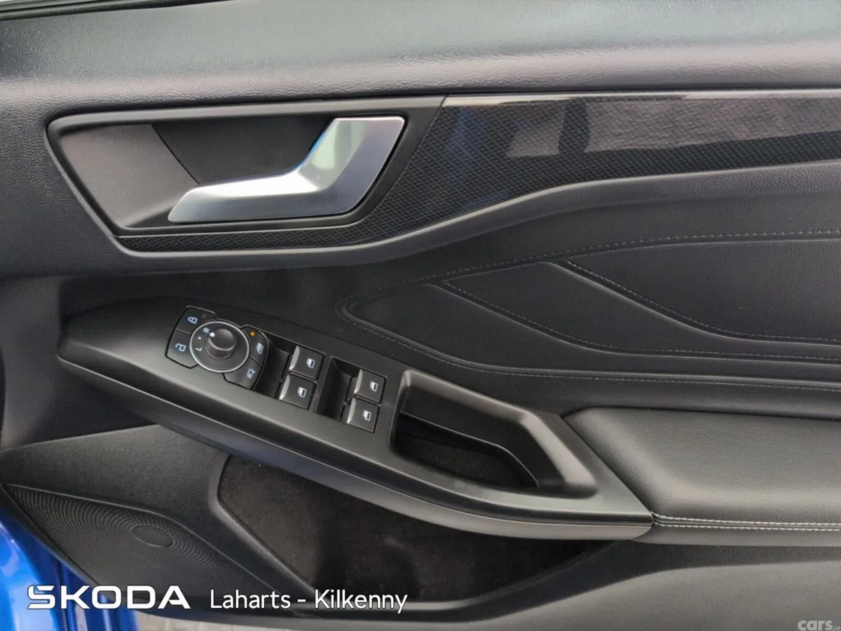 Ford Focus Hatchback, Diesel, 2022, Blue
