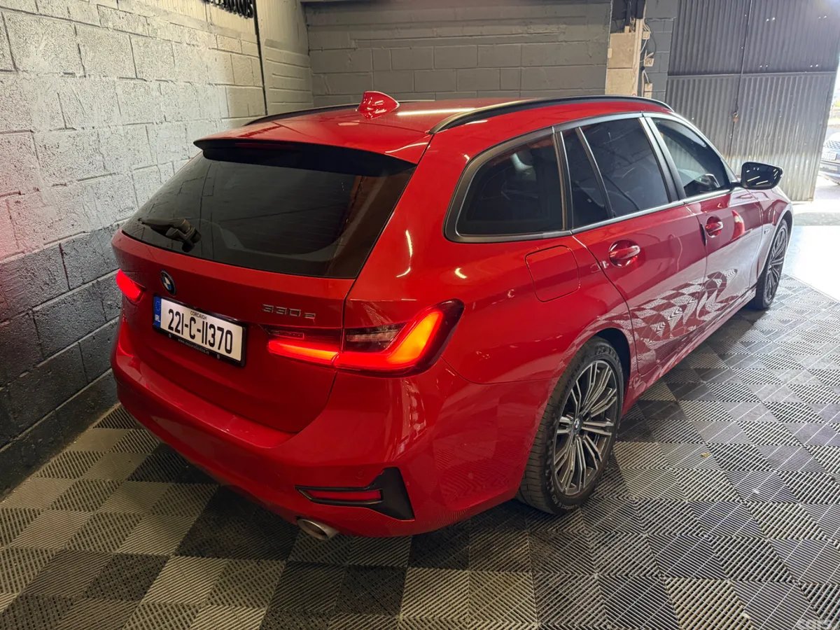 BMW 3-Series Estate, Petrol Plug-in Hybrid, 2022, Red